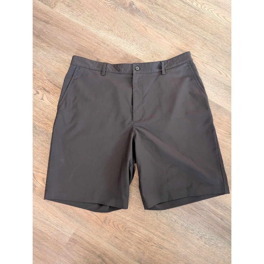 IZOD Chino Shorts Men's 38 Black Hking Golf Preppy Retro Beach Vacation